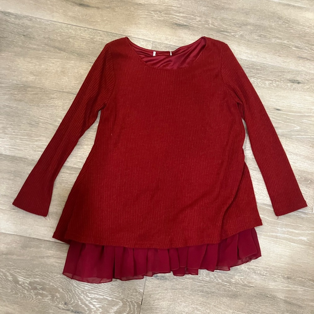 Maroon sweater